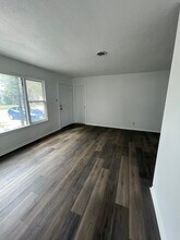 602 S Wanda Dr in Kingsville, TX - Foto de edificio - Building Photo