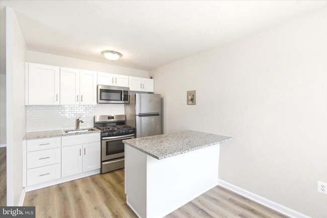 property at 1200 S Arlington Ridge Rd