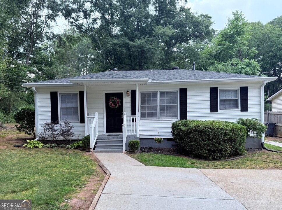 205 Harper St in Villa Rica, GA - Building Photo