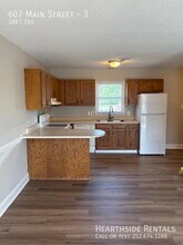 607 E Main St in Winterville, NC - Building Photo - Building Photo