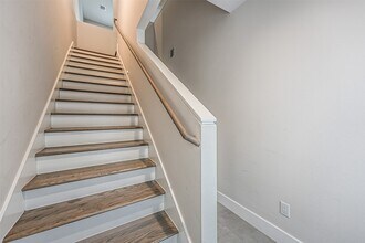 2136 Dennis St in Houston, TX - Building Photo - Building Photo