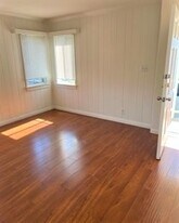 5141 Cartwright Ave, Unit Half in North Hollywood, CA - Building Photo