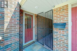 11 Presley Ave in Toronto, ON - Building Photo - Building Photo