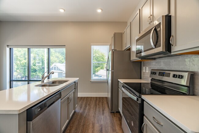 The Flats at Overton in Memphis, TN - Foto de edificio - Interior Photo