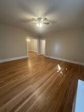 940 Gates Ave in Norfolk, VA - Foto de edificio - Building Photo