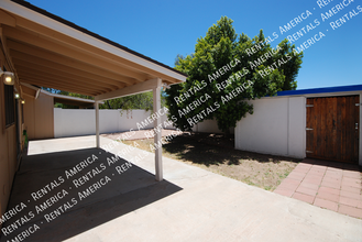 3241 W Blackhawk Dr in Phoenix, AZ - Building Photo - Building Photo