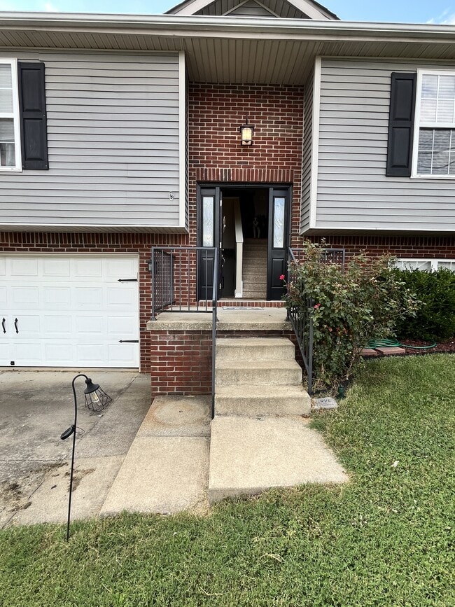 601 Princeton Dr in Elizabethtown, KY - Building Photo - Building Photo