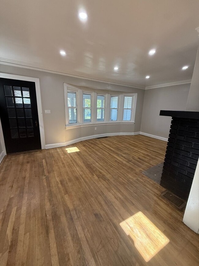 16904 Endora Rd in Cleveland, OH - Building Photo - Building Photo