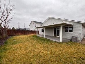 16581 Berkley Ave in Caldwell, ID - Building Photo - Building Photo