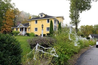 85 Burlingame Rd in Charlton, MA - Building Photo - Building Photo