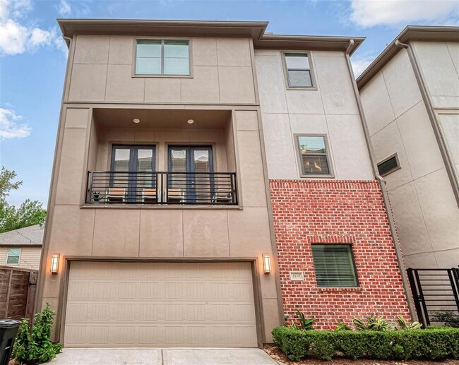 2418 Langston St in Houston, TX - Foto de edificio - Building Photo