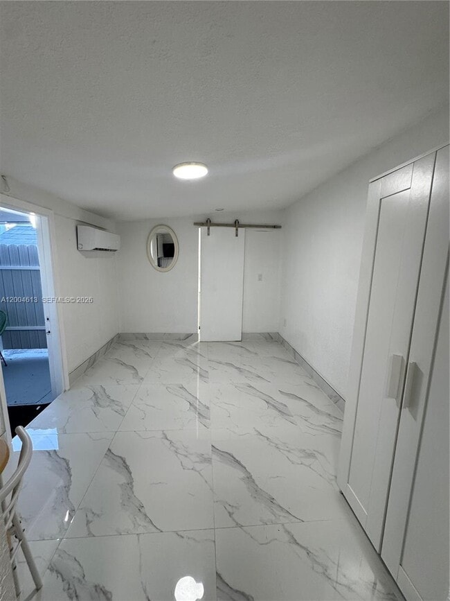 2796 SW 34th Ct in Miami, FL - Building Photo - Building Photo