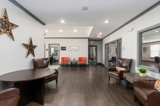 Stallion Pointe Apartments in Fort Worth, TX - Foto de edificio - Interior Photo