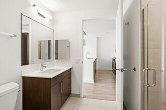 1342 S Michigan Ave in Chicago, IL - Building Photo - Building Photo