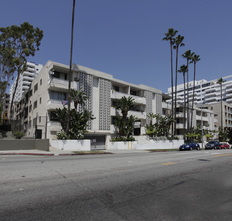 James Terrace Apartments in Los Angeles, CA - Building Photo