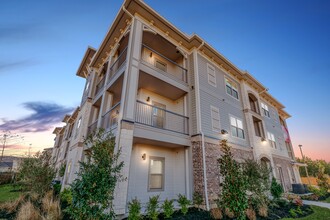 Cue Luxury Apartments in Cypress, TX - Building Photo - Building Photo