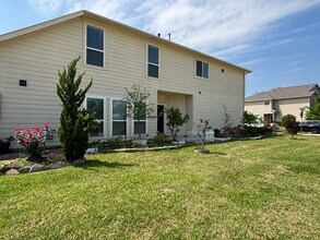 5103 Dauntless Dr in Houston, TX - Building Photo - Building Photo
