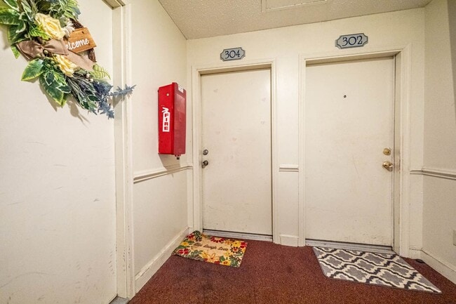 property at 1320 Park Glen Dr