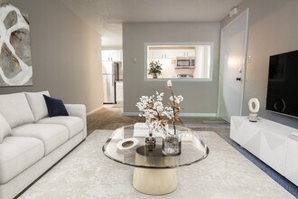 Roman Villa Apartments in Denver, CO - Foto de edificio - Building Photo