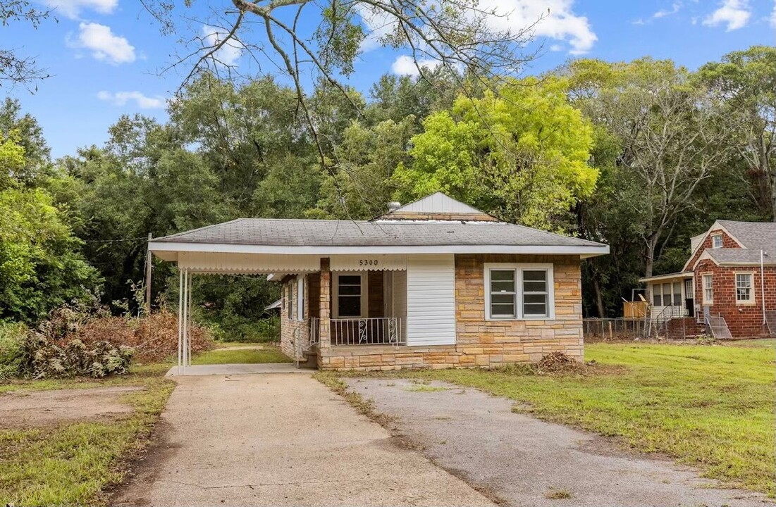 5300 5th St S in Bessemer, AL - Building Photo