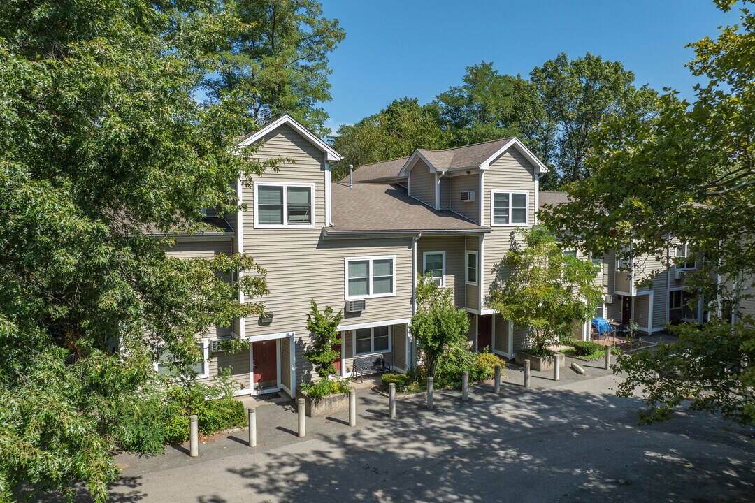 537 Sherman Pky in New Haven, CT - Building Photo