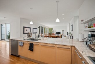 35 Thornberry Rd in Winchester, MA - Building Photo - Building Photo