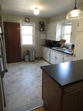 1222 Vine St in Eau Claire, WI - Building Photo - Building Photo