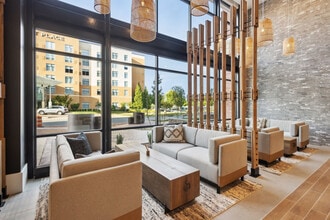 Elysian at Stonefield in Charlottesville, VA - Foto de edificio - Building Photo