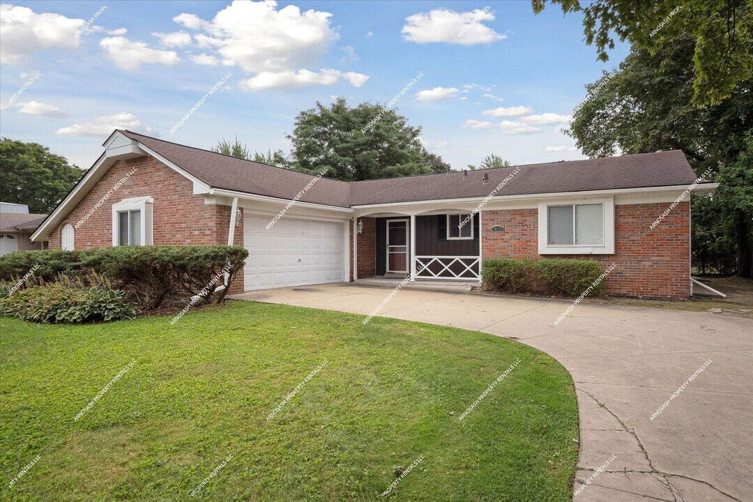 18231 Ramsgate Dr in Lathrup Village, MI - Building Photo