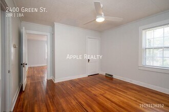 2400 Green St in Durham, NC - Building Photo - Building Photo