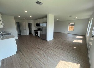 10910 Tawny Rdg Dr in Beasley, TX - Building Photo - Building Photo