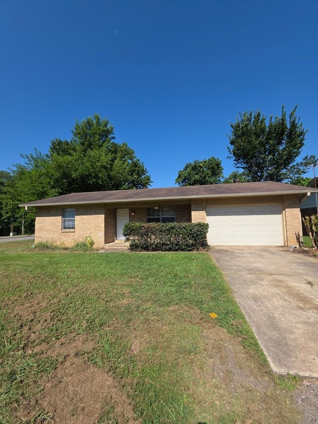 property at 1336 S Sidney Ave