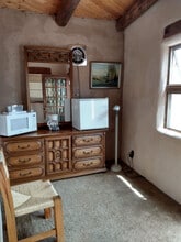 26 Banana Ln in Santa Fe, NM - Foto de edificio - Building Photo