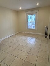 214 S 11th St in Newark, NJ - Foto de edificio - Building Photo