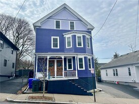 37 Evergreen St in Providence, RI - Building Photo