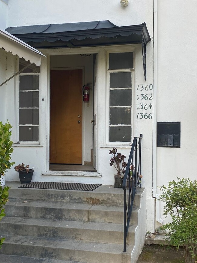 property at 1219 E Washington Blvd