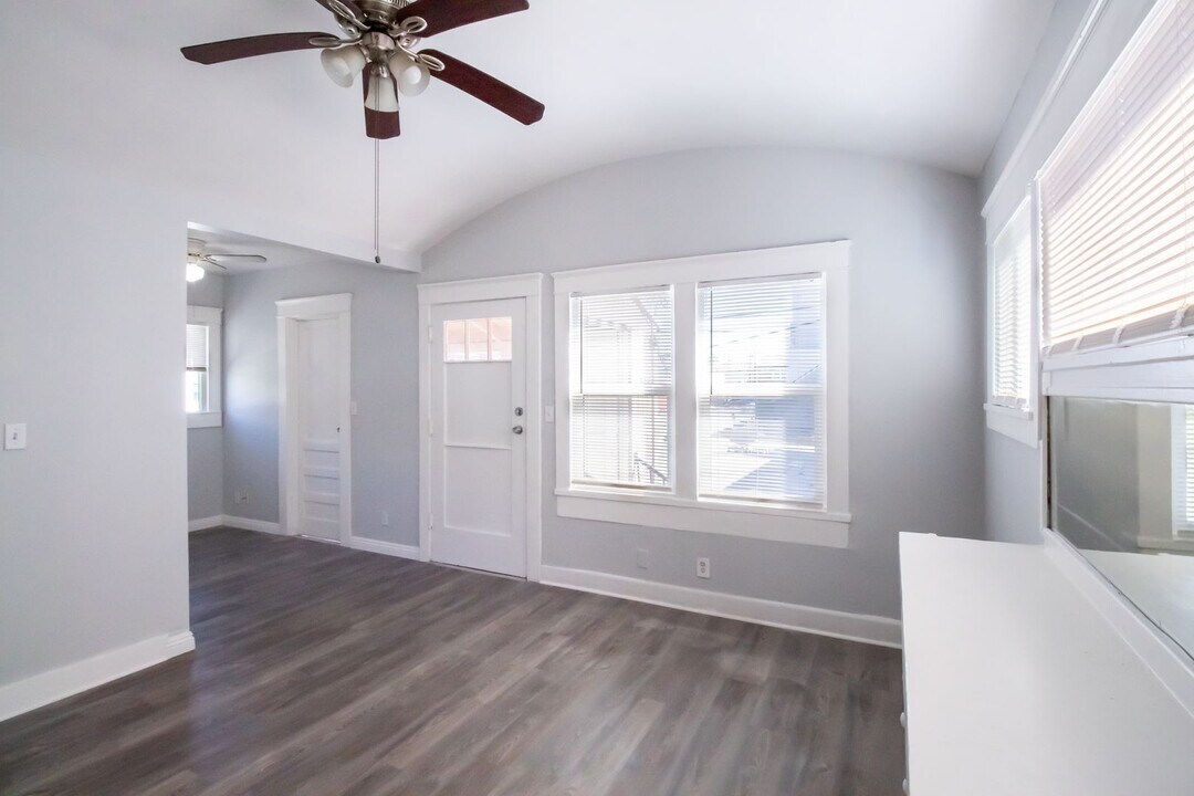 736 Olive Ave in Long Beach, CA - Building Photo