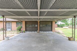 18211 Mueschke Rd in Cypress, TX - Foto de edificio - Building Photo