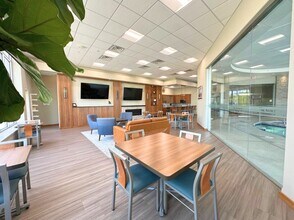 Mequon Reserve in Mequon, WI - Building Photo - Building Photo