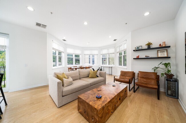 1200 Grand St in Hoboken, NJ - Building Photo - Building Photo