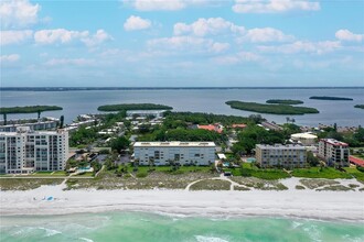 4325 Gulf of Mexico Dr in Longboat Key, FL - Building Photo - Building Photo