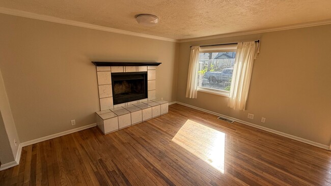 8202 SE 76th Pl in Portland, OR - Building Photo - Building Photo