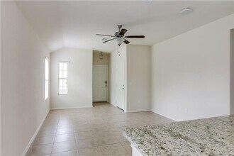 5916 Kennedy St in Austin, TX - Building Photo - Building Photo