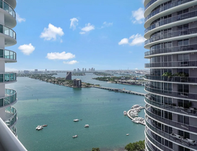 1800 N Bayshore Dr, Unit 3312 in Miami, FL - Foto de edificio - Building Photo