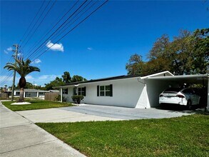 4245 1st St NE in St. Petersburg, FL - Building Photo - Building Photo