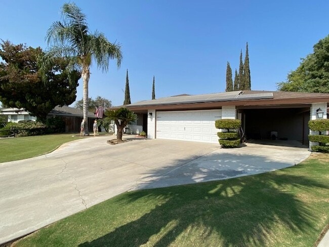 2620 Hempstead Ln in Bakersfield, CA - Building Photo - Building Photo