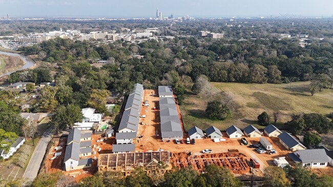 The Cottages at Ashland Park in Mobile, AL - Building Photo - Building Photo