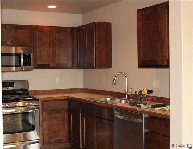 1109 Idaho St in Belgrade, MT - Building Photo - Building Photo