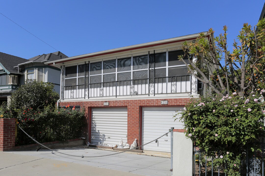 6231-6233 Greenleaf Ave in Whittier, CA - Building Photo