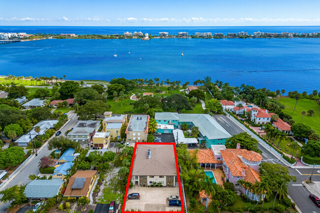 property at 412 S Palmway